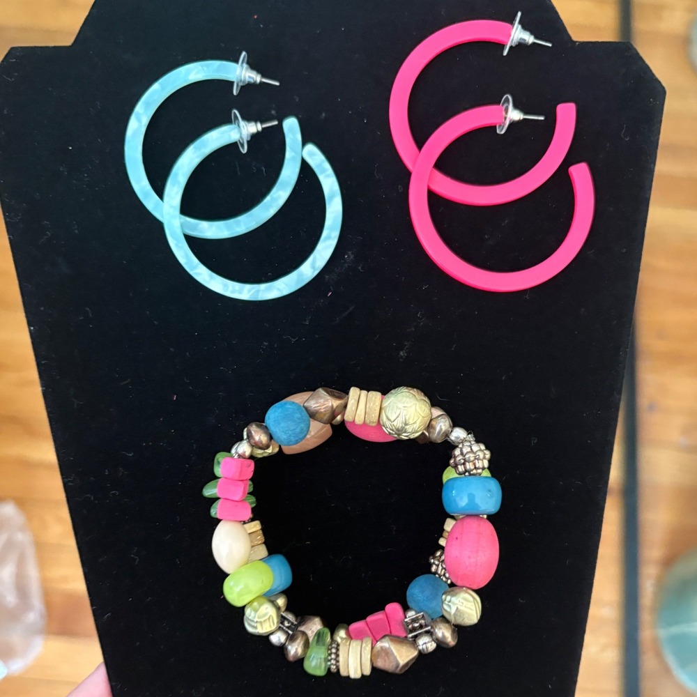 Beaded Stretch Bracelet Resin Hoop Earrings Jewelry Set 3pc Bundle Neon 80s 90s